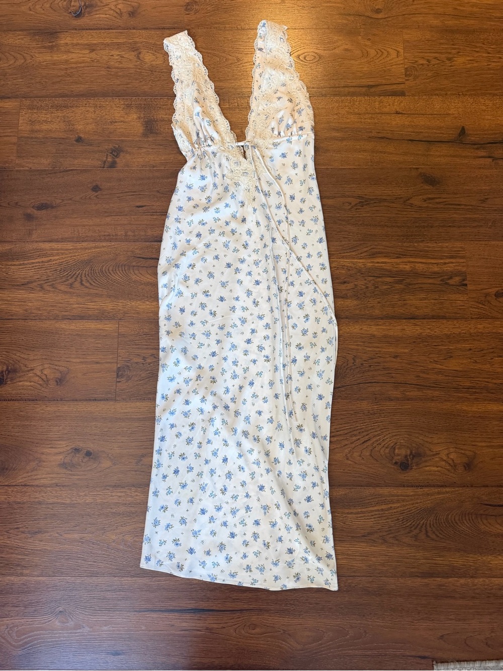 Rumored White Maxi Dress with Blue Floral Print and Lace Trim